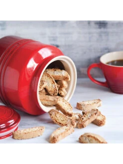 Le Creuset Stoneware Biscuit Jar 2.4L -Lifestyle Shop A644609 5
